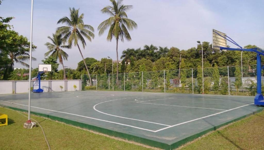 Myanmar Sport Hotel Γιανγκόν Εξωτερικό φωτογραφία