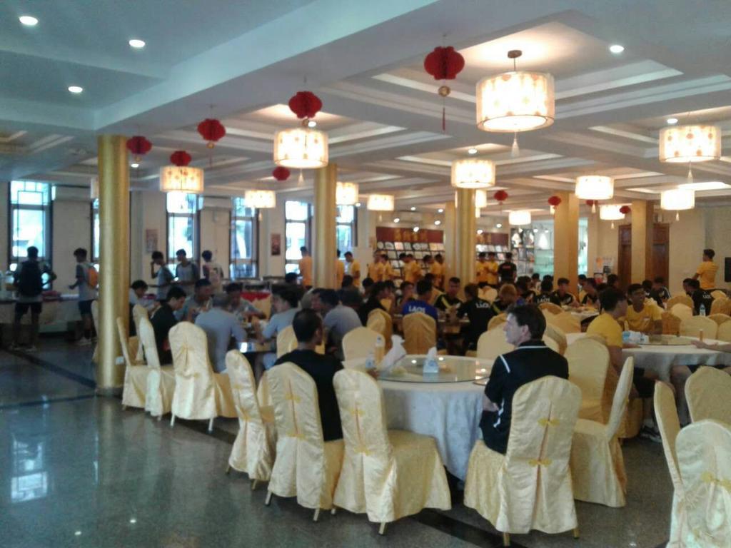 Myanmar Sport Hotel Γιανγκόν Εξωτερικό φωτογραφία