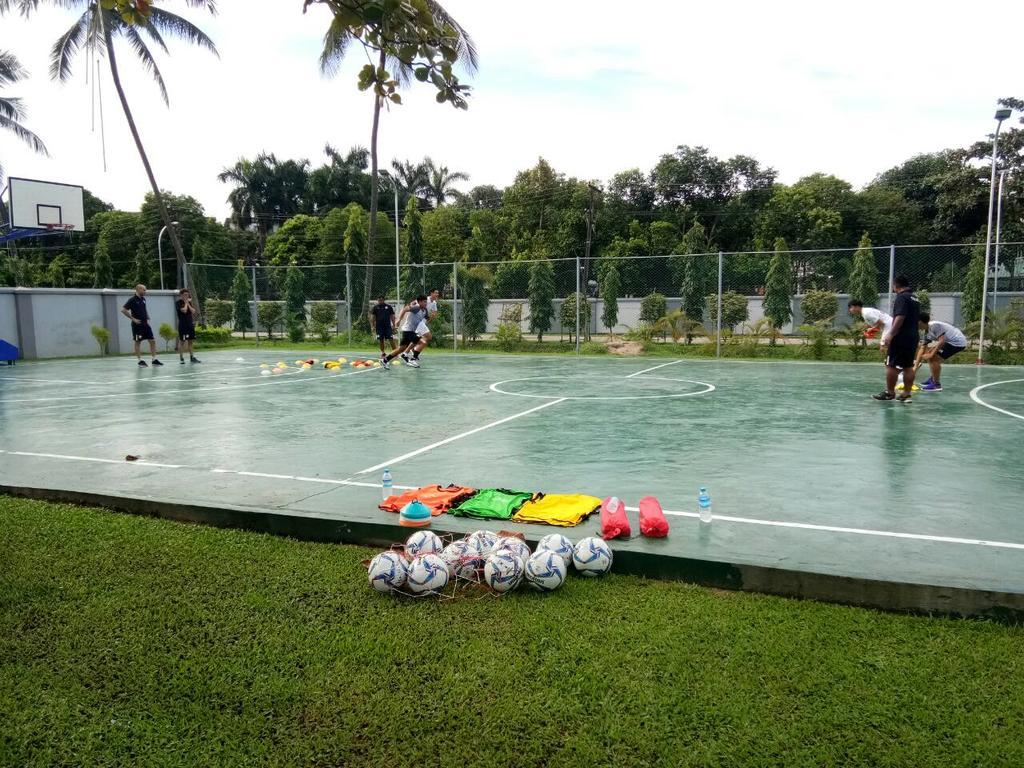 Myanmar Sport Hotel Γιανγκόν Εξωτερικό φωτογραφία